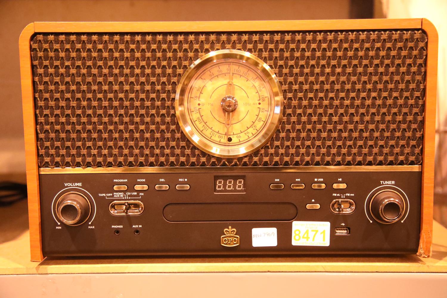 GPO Chesterton retro music centre; 3 speed turntable; CD/MP3/USB player; FM radio; MP3 recorder;