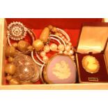 Jewellery box of costume jewellery including Wedgwood style compact, plated decorative compact and