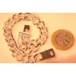 925 silver curb link chain bracelet. P&P Group 1 (£14+VAT for the first lot and £1+VAT for