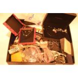 Large quantity of modern costume jewellery, some unused and still card mounted. P&P Group 2 (£18+VAT