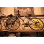 Gents Trek 7100 FX Alpha 21 speed trail bike with 17" frame. Not available for in-house P&P