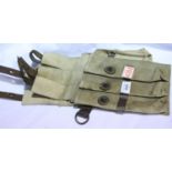 German WWII type pair of MP-40 magazine pouches. P&P Group 1 (£14+VAT for the first lot and £1+VAT