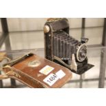 CME folding camera with case. P&P Group 1 (£14+VAT for the first lot and £1+VAT for subsequent lots)