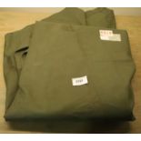 Green waterproof cape. P&P Group 2 (£18+VAT for the first lot and £3+VAT for subsequent lots)