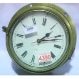 British Naval type brass porthole clock, quartz movement, dial D: 16 cm. Not available for in-