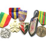 French and other worldwide medals. P&P Group 1 (£14+VAT for the first lot and £1+VAT for