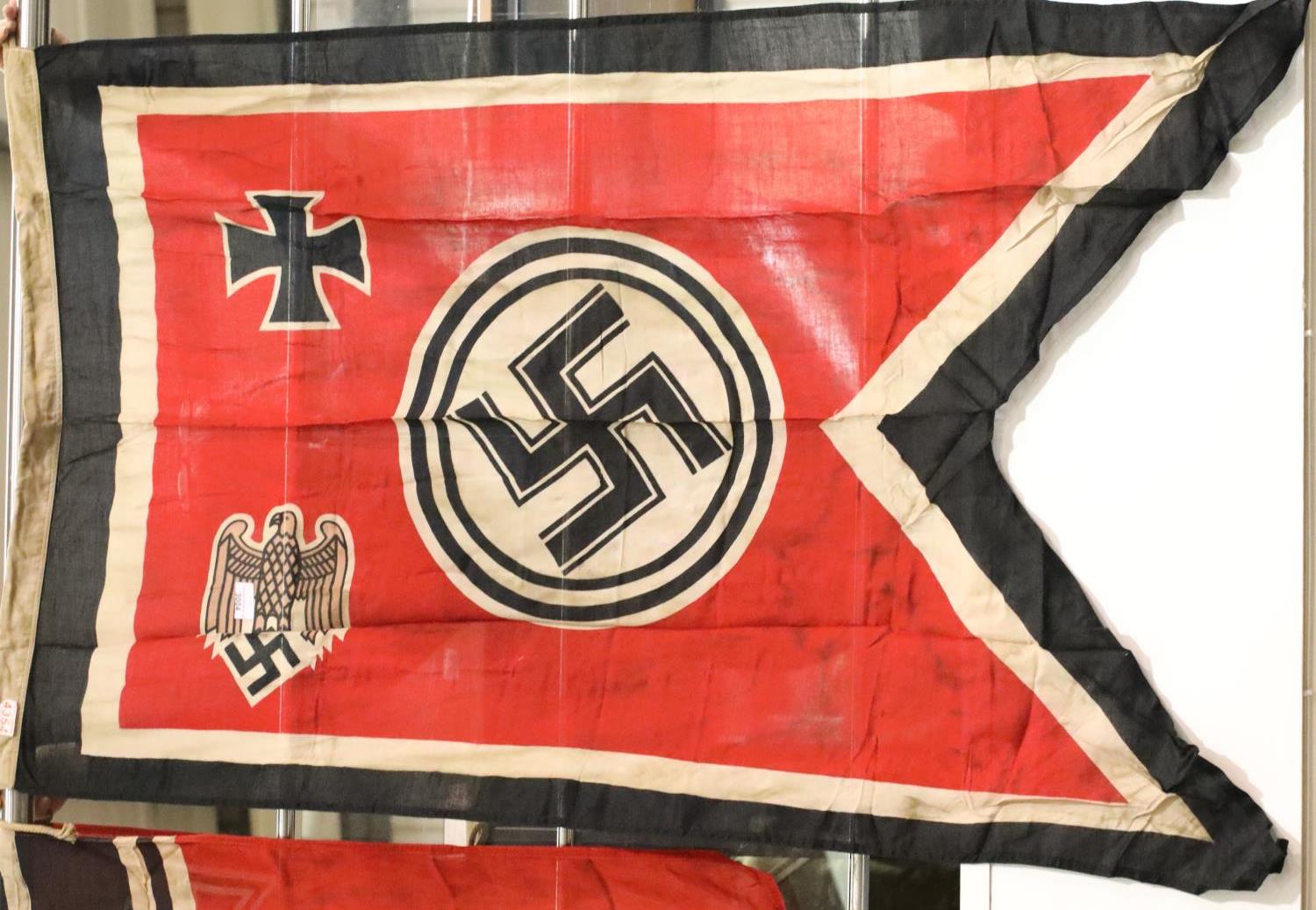 German WWII type Wehrmacht battle flag, 150 x 90 cm. P&P Group 1 (£14+VAT for the first lot and £1+
