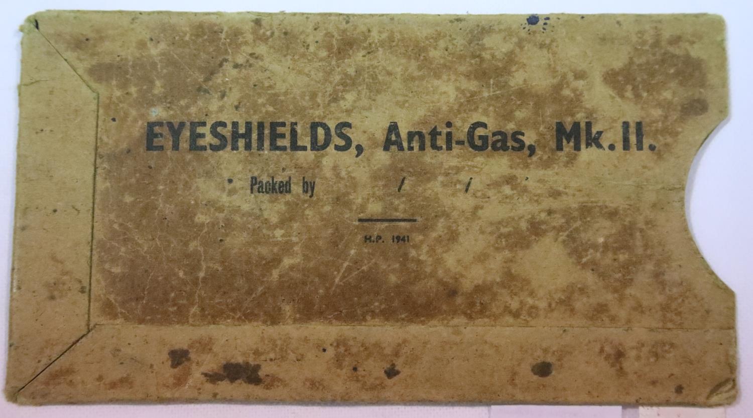 1941 dated Gas Attack eyeshield case. P&P Group 1 (£14+VAT for the first lot and £1+VAT for - Image 2 of 2