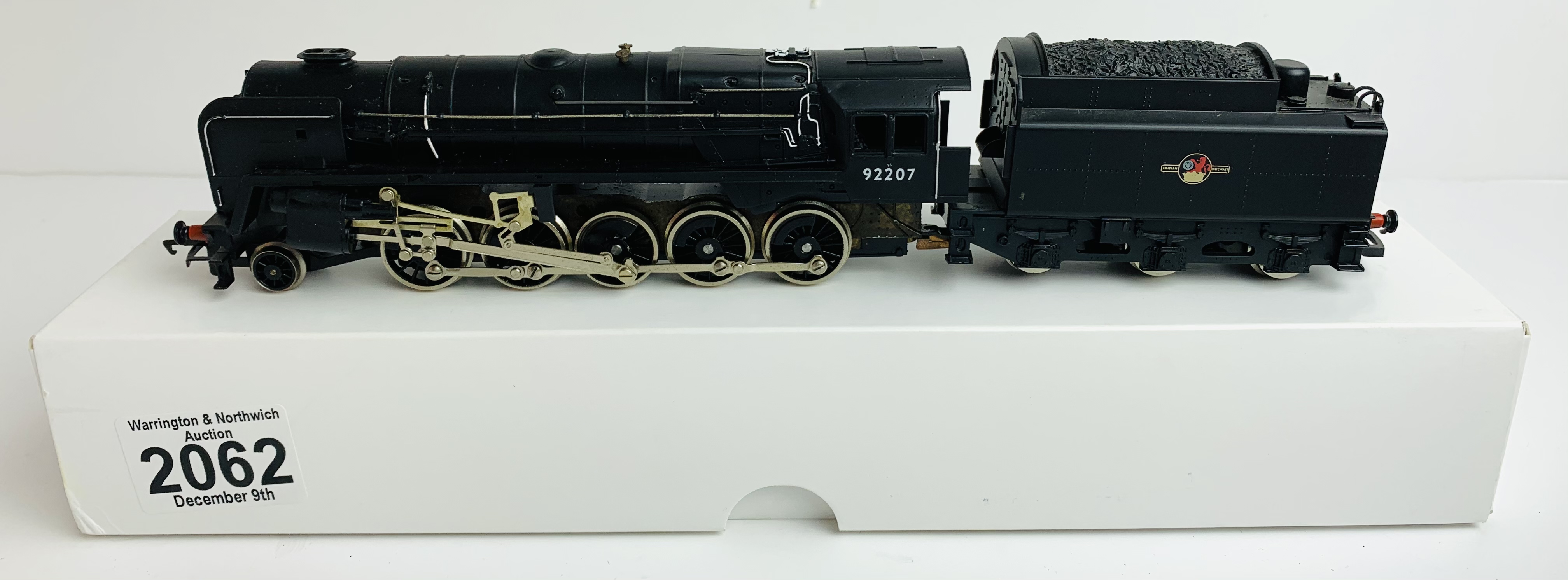 Hornby OO BR Black 92207 9F Loco - Supplied in Plain White BoxP&P Group 1 (£14+VAT for the first lot