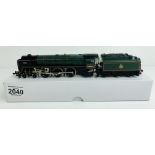 Hornby OO Britannia Class 'Venus' 70023 BR Lined Green Loco - Boxed P&P Group 1 (£14+VAT for the