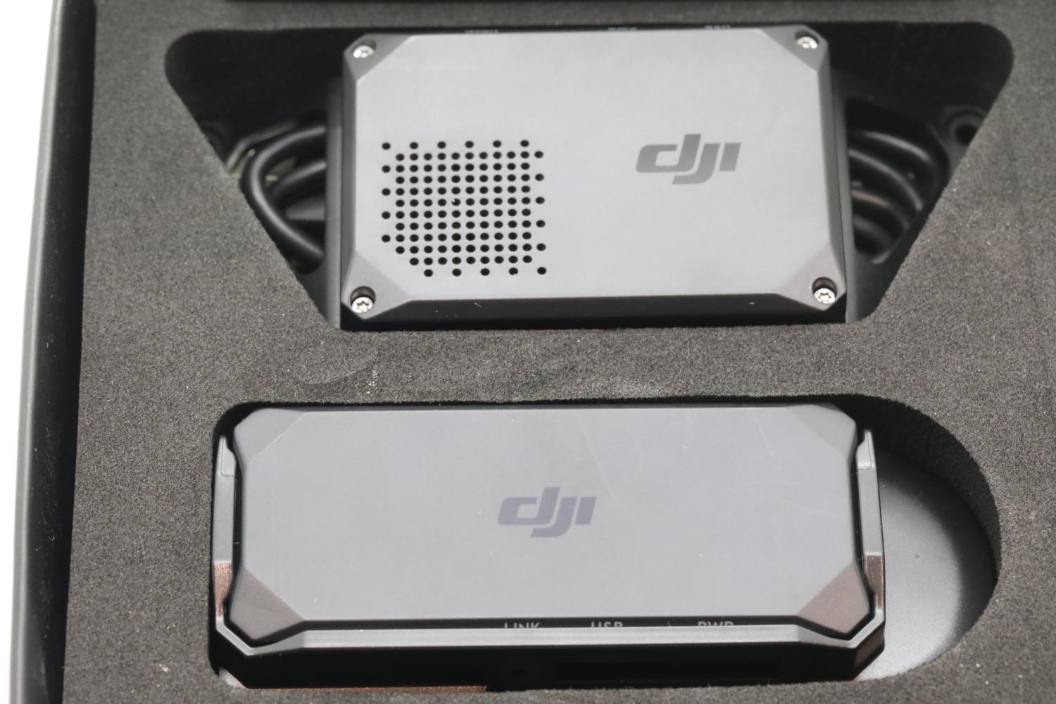 dji SRW-60G Short Range Wireless HD video link. P&P Group 1 (£14+VAT for the first lot and £1+VAT