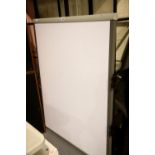 Smart white board, 100 x 135 cm. Not available for in-house P&P