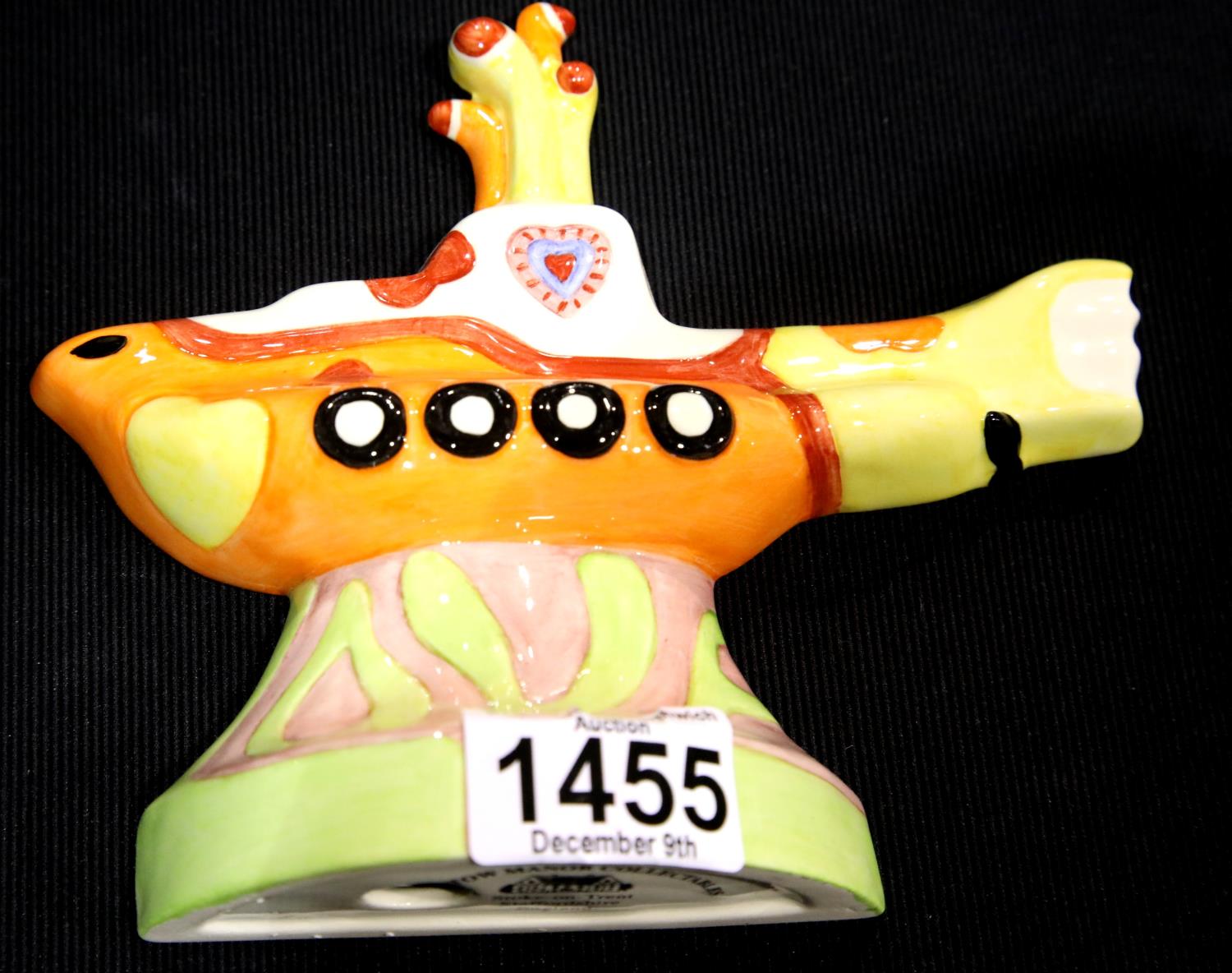 Flatback Yellow Submarine from Bairstow Manor Collectables, H: 15 cm. P&P Group 1 (£14+VAT for the
