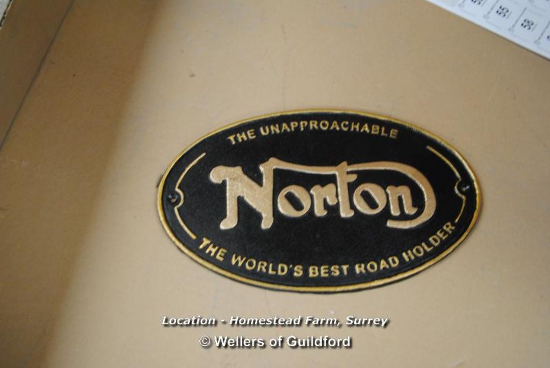 *CAST NORTON PLAQUE [LOCATION: HOMESTEAD FARM - CALL THE OFFICE TO BOOK A COLLECTION APPOINTMENT /