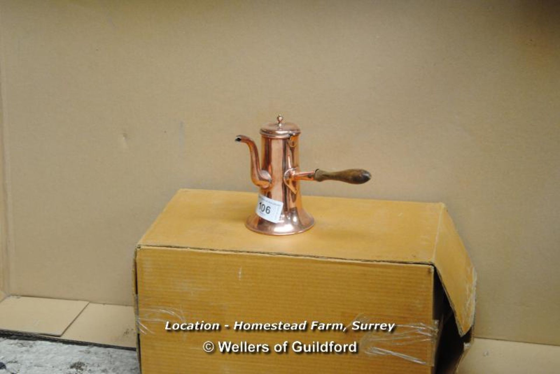 COPPER COFFEE POT (6.5" TALL) [LOCATION: HOMESTEAD FARM - CALL THE OFFICE TO BOOK A COLLECTION
