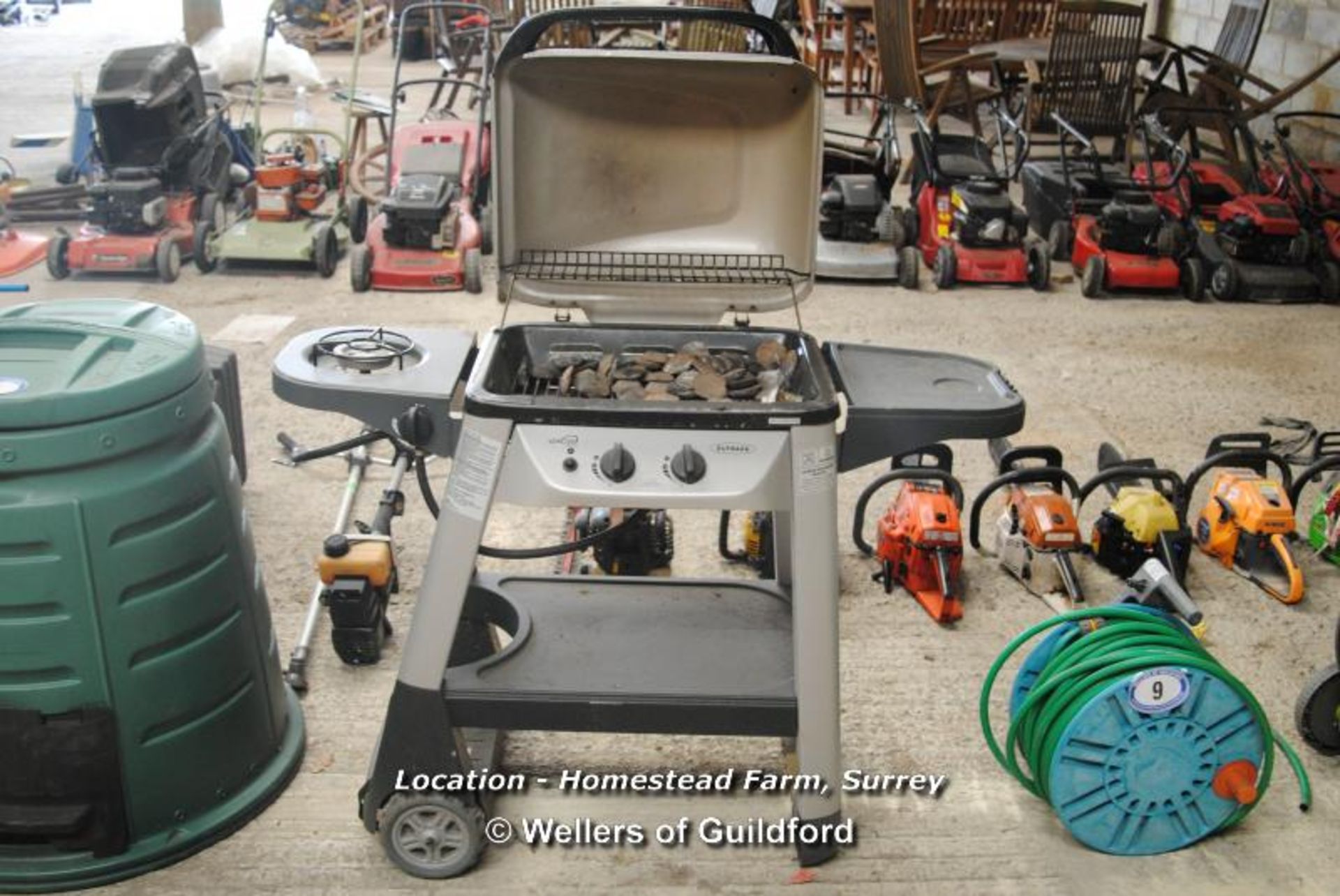 OUTBACK EXCEL 300 GAS BBQ [LOCATION: HOMESTEAD FARM - CALL THE OFFICE TO BOOK A COLLECTION