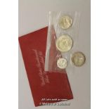 Set of USA Bicentennial coins, silver uncirculated set comprising dollar, half dollar and quarter,