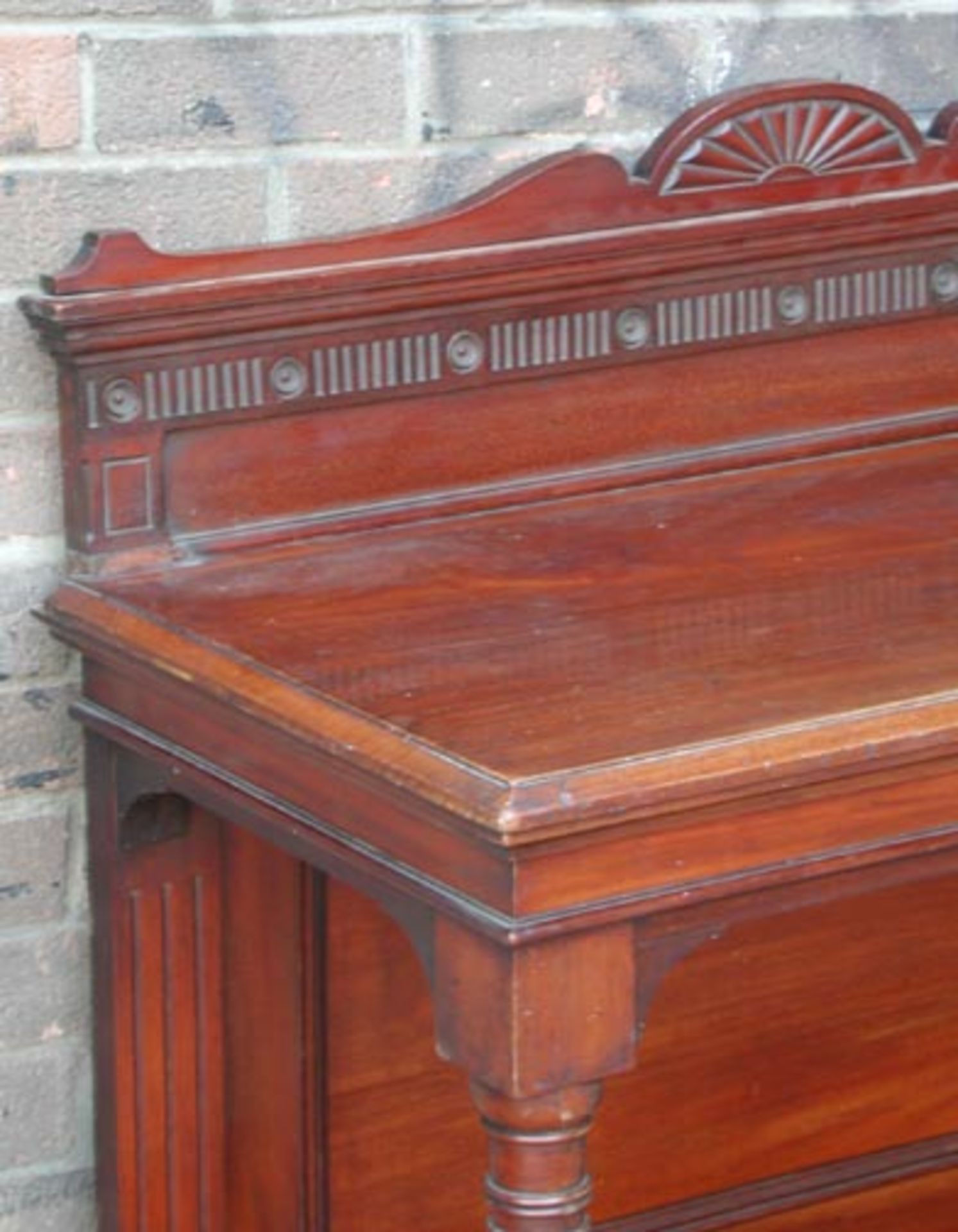 *MAHOGANY BUFFET/SERVER, LATE 1800S. HEIGHT 1185MM (46.5IN) X WIDTH 1080MM (42.5IN) X DEPTH 520MM ( - Image 3 of 4