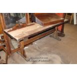 *OAK REFECTORY TABLE [0]