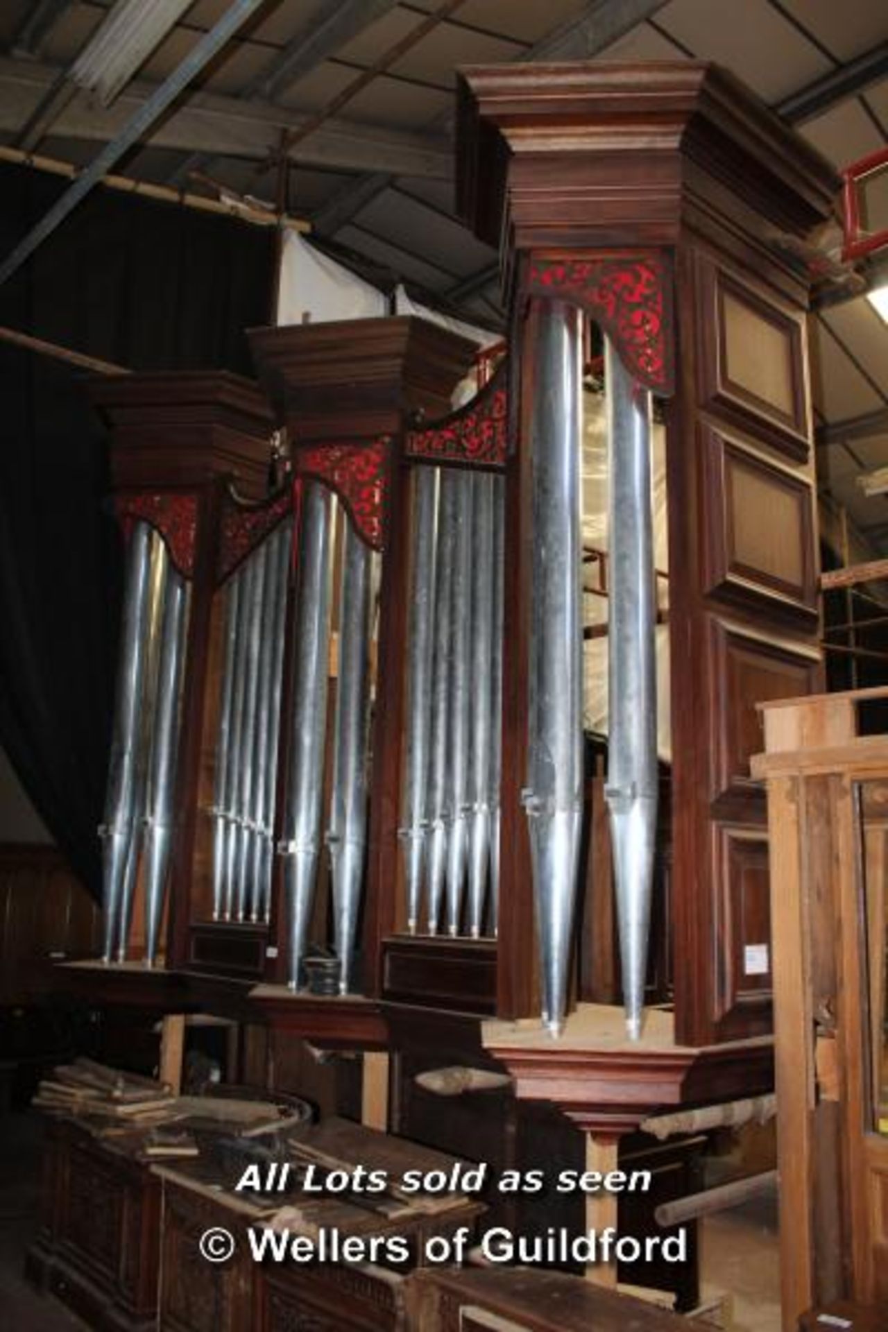 *ORGAN CASE AND PIPES. HEIGHT 2.51M (8.2FT) X WIDTH 3.4M (11.1FT) X DEPTH 1050MM (41.25IN) [0] - Image 4 of 12