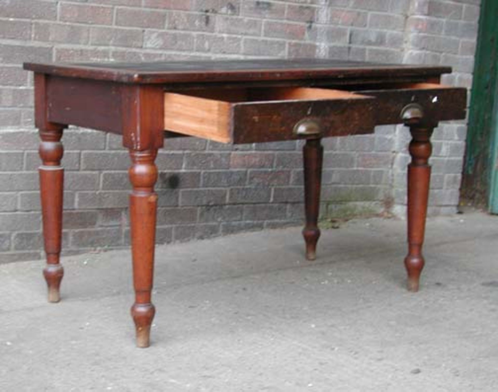 *INLAID TWO DRAWER OAK DESK, EARLY 1900'S. HEIGHT 765MM (30IN) X WIDTH 1215MM (47.75IN) X DEPTH - Image 2 of 5