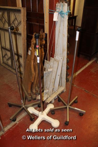 *LARGE QUANTITY OF STAINLESS STEEL STANDS