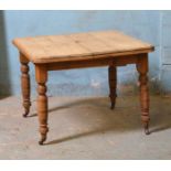 *VICTORIAN PINE TABLE. 1000MM ( 39.25" ) WIDE X 1000MM ( 39.25" ) DEEP X 730MM ( 28.75" ) HIGH [0]