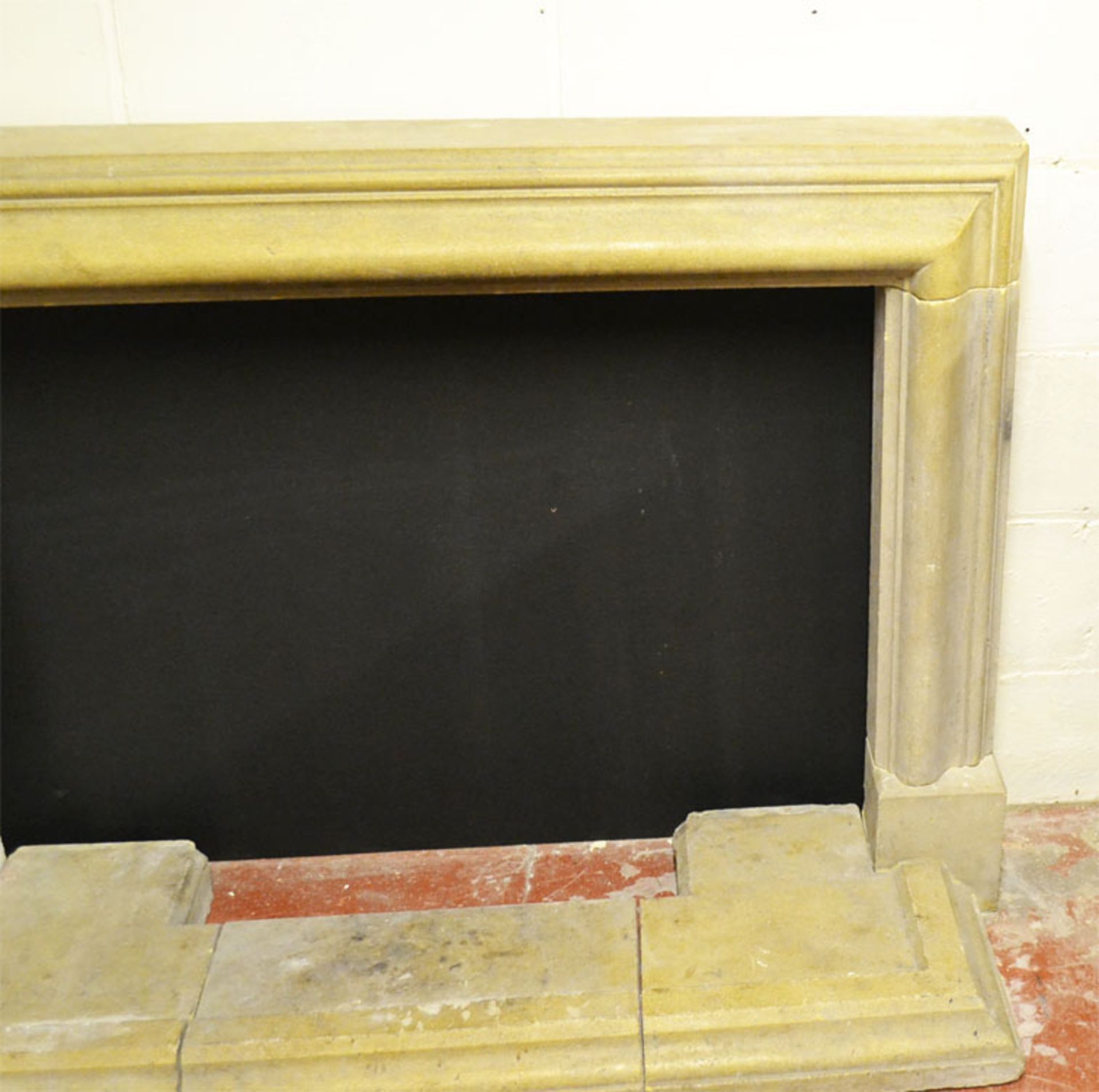 *RECONSTITUTED STONE FIREPLACE WITH BOLECTION MOULDING. 1370MM ( 54" ) WIDE X 965MM ( 38" ) HIGH X - Image 4 of 5