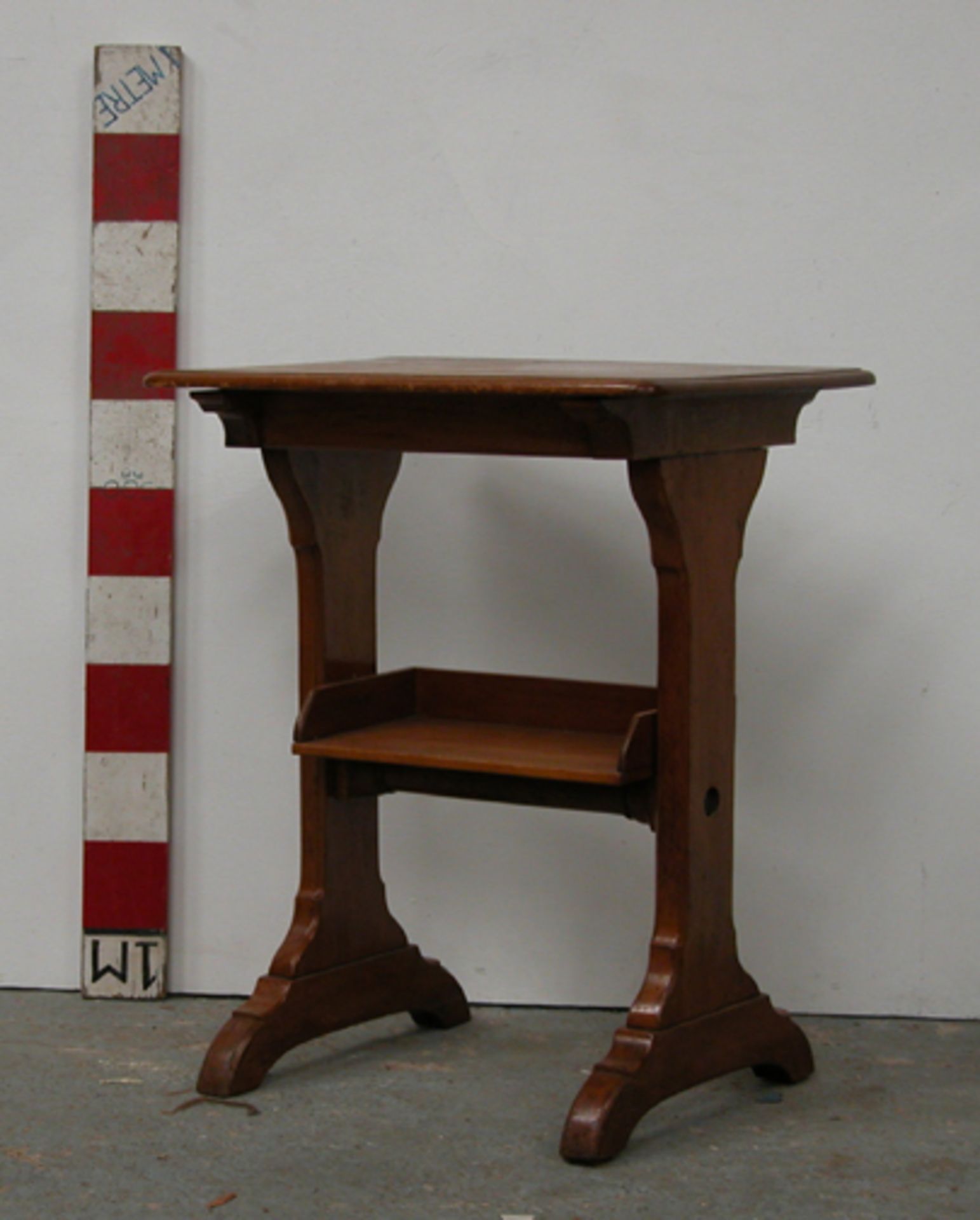 *CREDENCE TABLE, MID 1900'S. HEIGHT 730MM (28.75IN) X WIDTH 605MM (23.25IN) X DEPTH 445MM (17. - Image 3 of 3