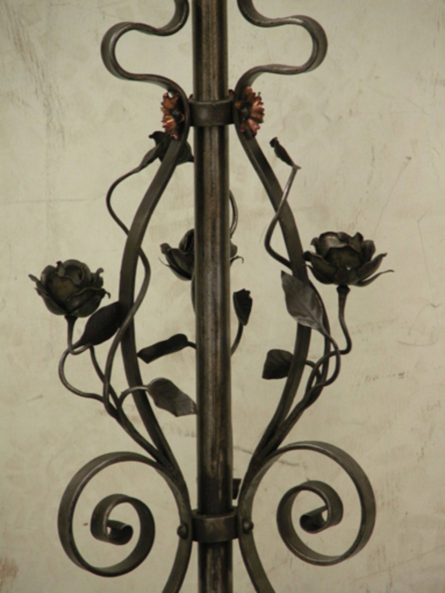 *VICTORIAN WROUGHT IRON LAMP STAND, CIRCA 1860. HEIGHT 1350MM (53IN) MIN. 2180MM (85IN) MAX. X WIDTH - Image 2 of 6