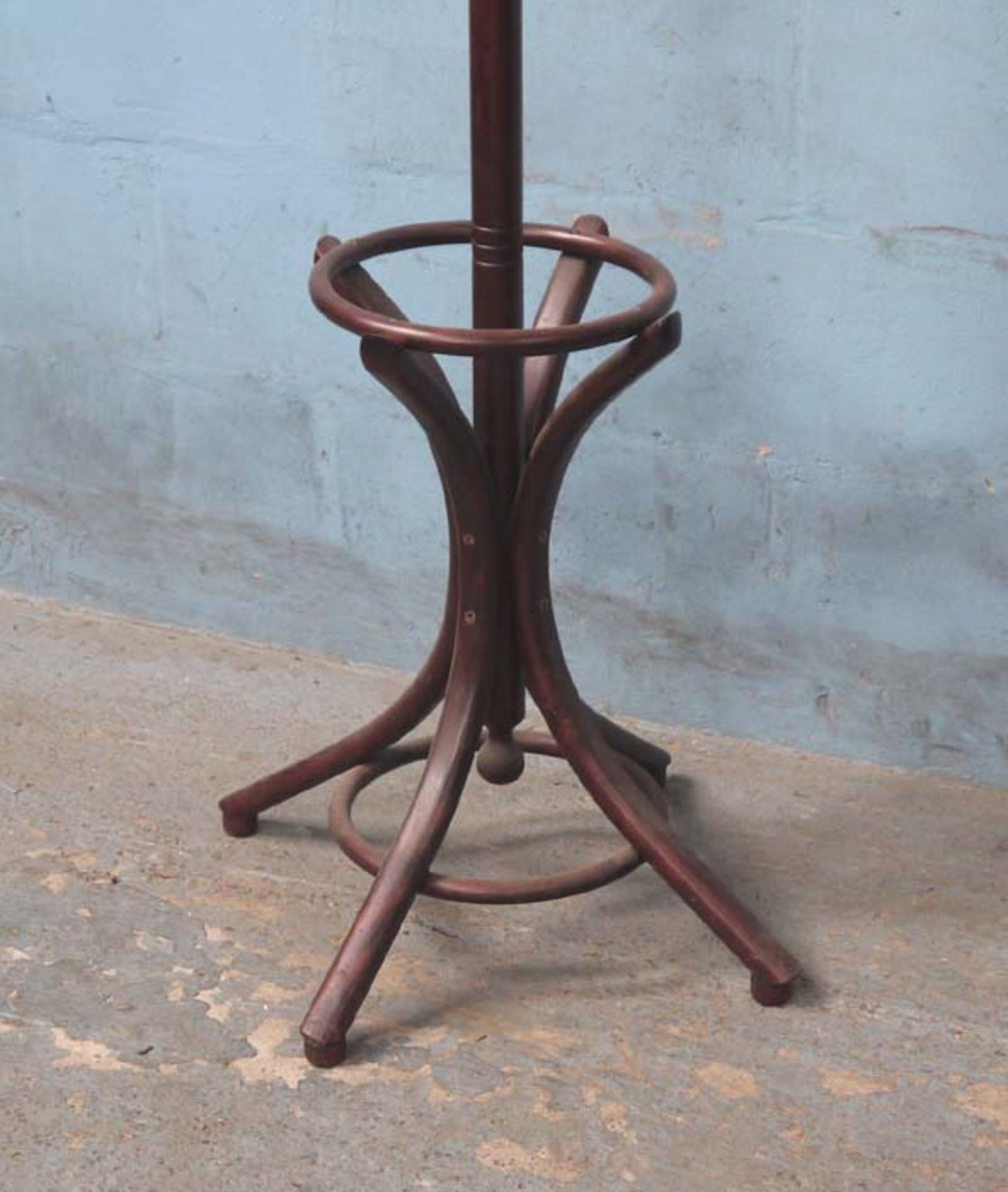 *BENTWOOD COAT STAND. 1960MM ( 77" ) HIGH X 600MM ( 24" ) DIAMETER [0] - Image 2 of 4