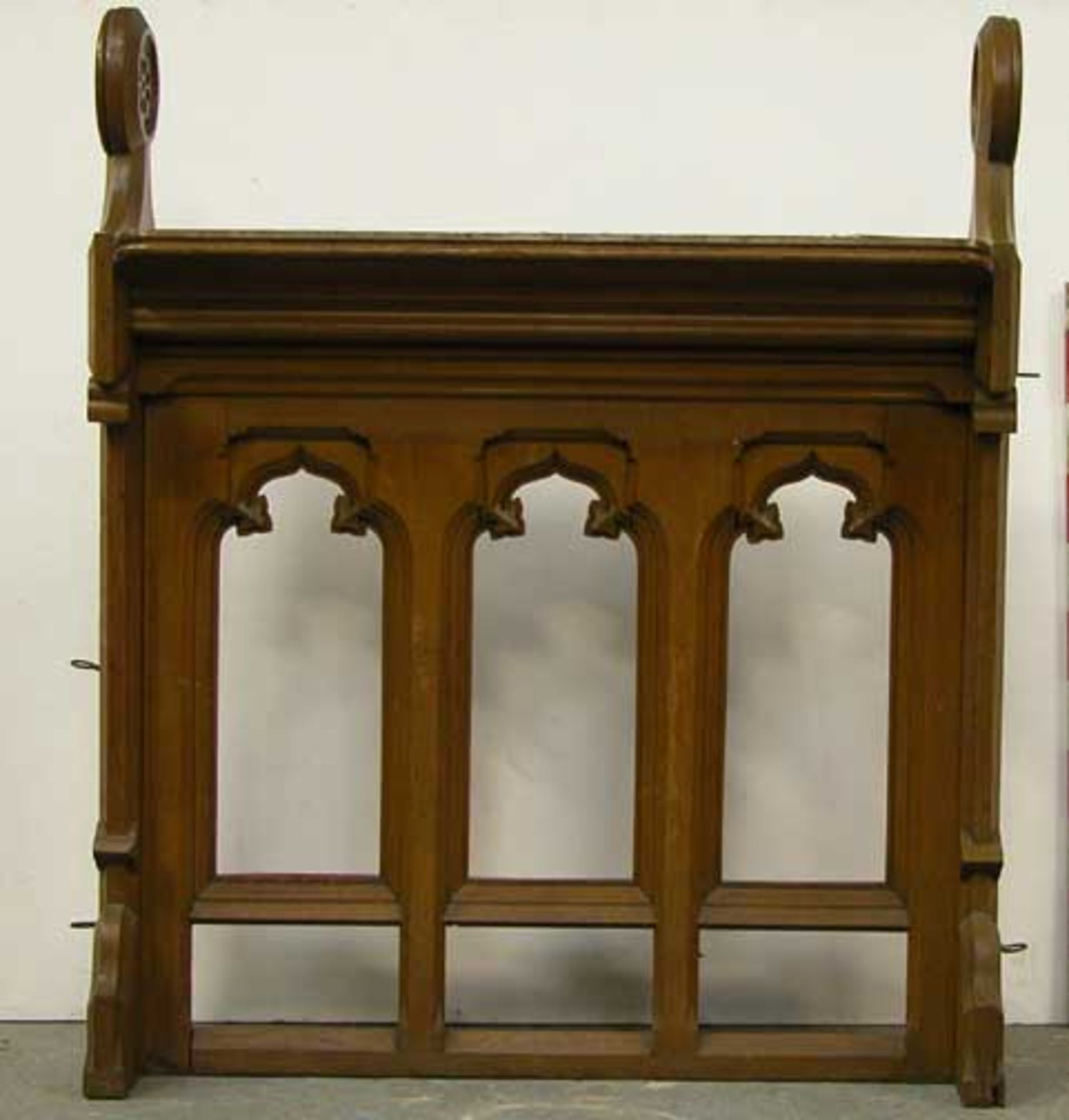 *GOTHIC OAK CLERGY DESK FRONT, LATE 1800'S. HEIGHT 1400MM (55IN) X WIDTH 1175MM (46.25IN) X DEPTH - Image 2 of 5