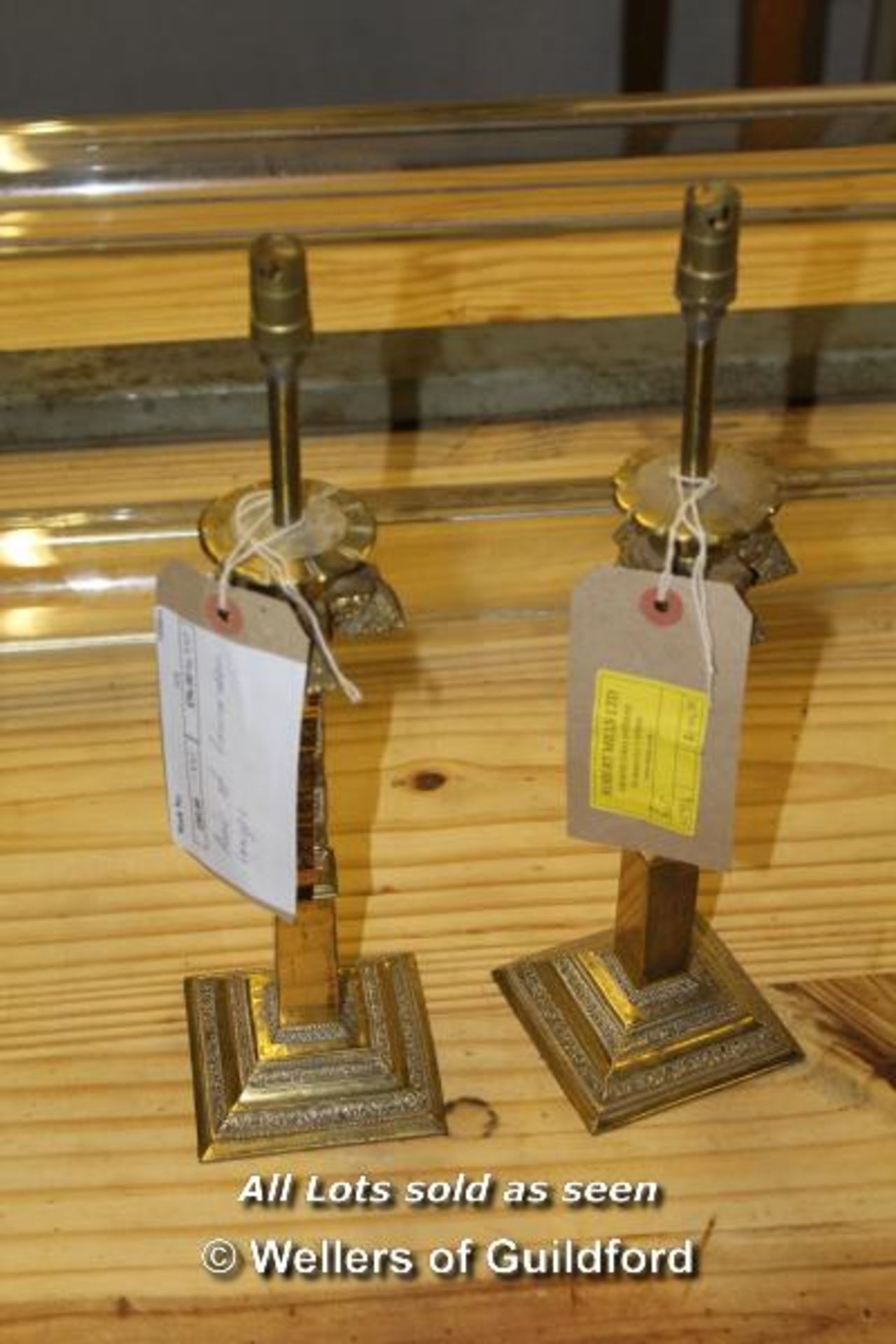 *PAIR OF EDWARDIAN BRASS LAMPS [0]