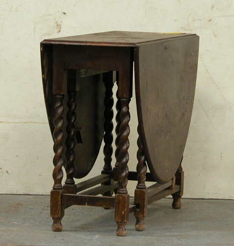 *VICTORIAN OAK BARLEYTWIST GATE LEG TABLE. HEIGHT 735MM (28.75IN) X WIDTH 1490MM (52.5IN) X DEPTH