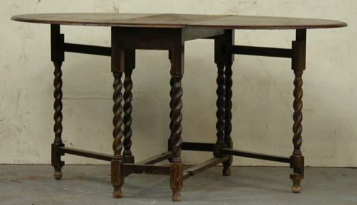 *VICTORIAN OAK BARLEYTWIST GATE LEG TABLE. HEIGHT 735MM (28.75IN) X WIDTH 1490MM (52.5IN) X DEPTH - Image 4 of 4