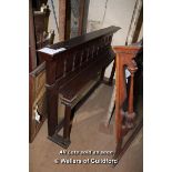 *MAHOGANY OVERMANTLE WITH COLUMNS [0]