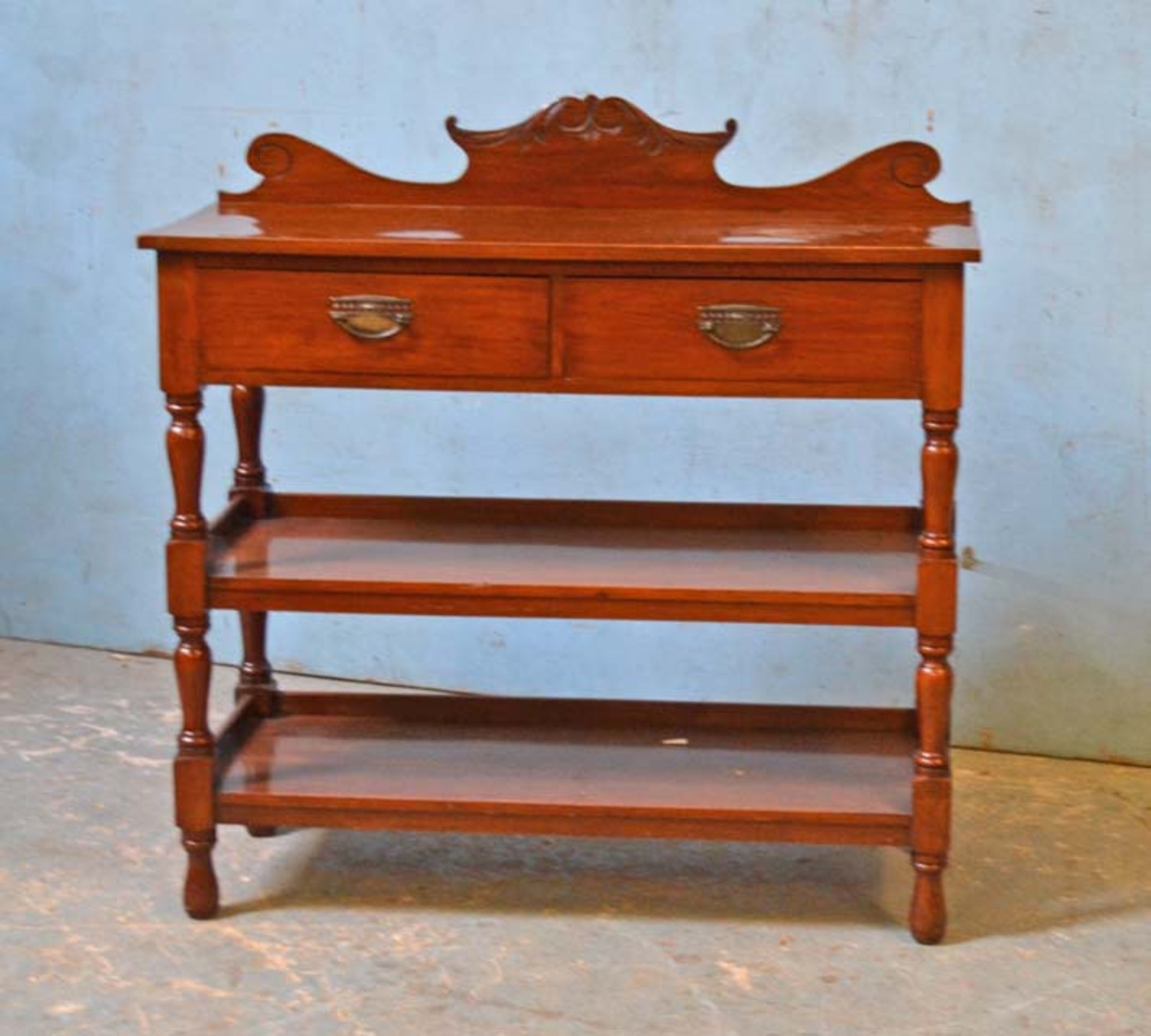 *MAHOGANY DISPLAY UNIT. HEIGHT 990MM (39IN) X WIDTH 1145MM (45IN) X DEPTH 450MM (17.75IN)