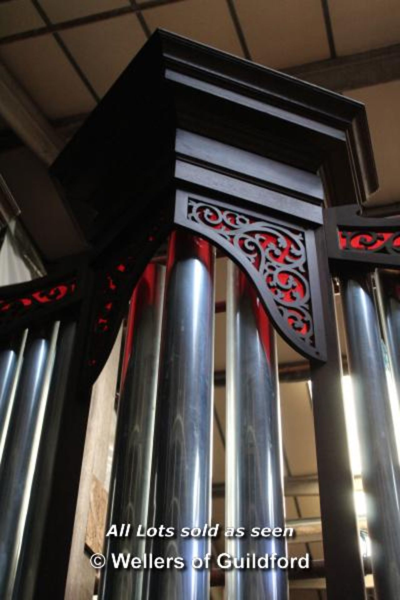 *ORGAN CASE AND PIPES. HEIGHT 2.51M (8.2FT) X WIDTH 3.4M (11.1FT) X DEPTH 1050MM (41.25IN) [0] - Image 9 of 12