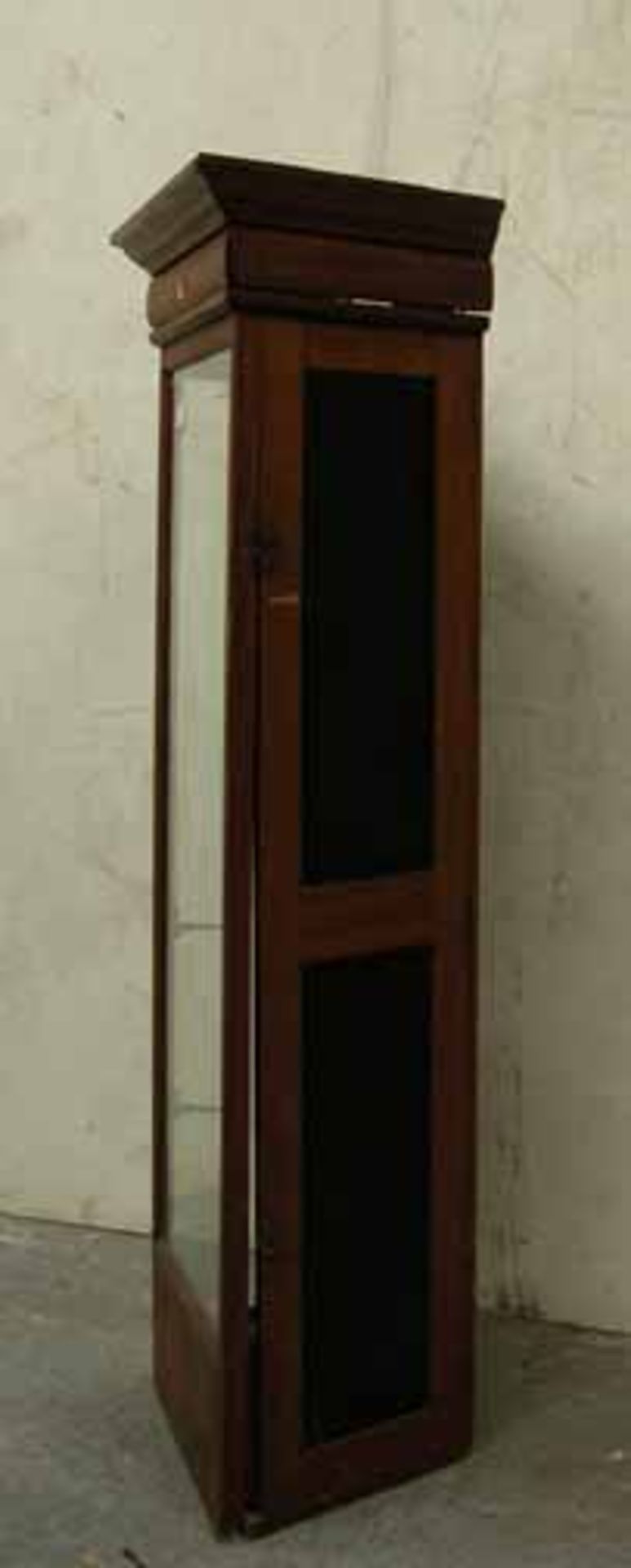 *ANTIQUE FLOOR STANDING MAHOGANY GLAZED SHOP CABINET, VICTORIAN. HEIGHT 1585MM (62.5IN) X WIDTH - Image 2 of 7