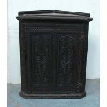 *CARVED OAK CORNER CUPBOARD, CIRCA 1900. HEIGHT 955MM (37.5IN) X WIDTH 805MM (31.75IN) X DEPTH 480MM