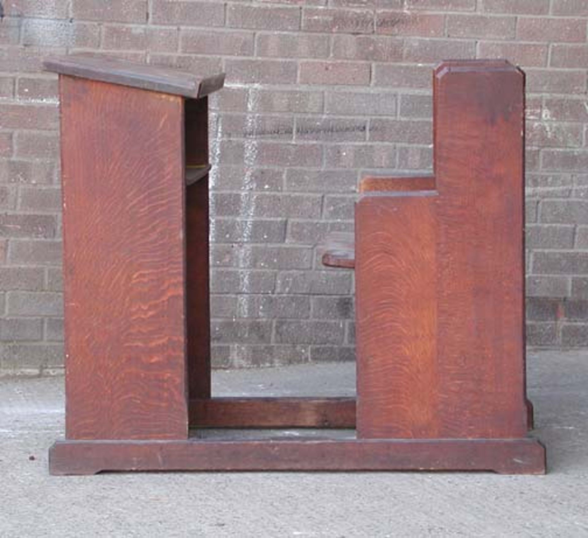 *OAK CLERGY STALL, EARLY 1900'S. HEIGHT 965MM (38IN) X WIDTH 655MM (25.75IN) X DEPTH 1090MM ( - Image 2 of 3