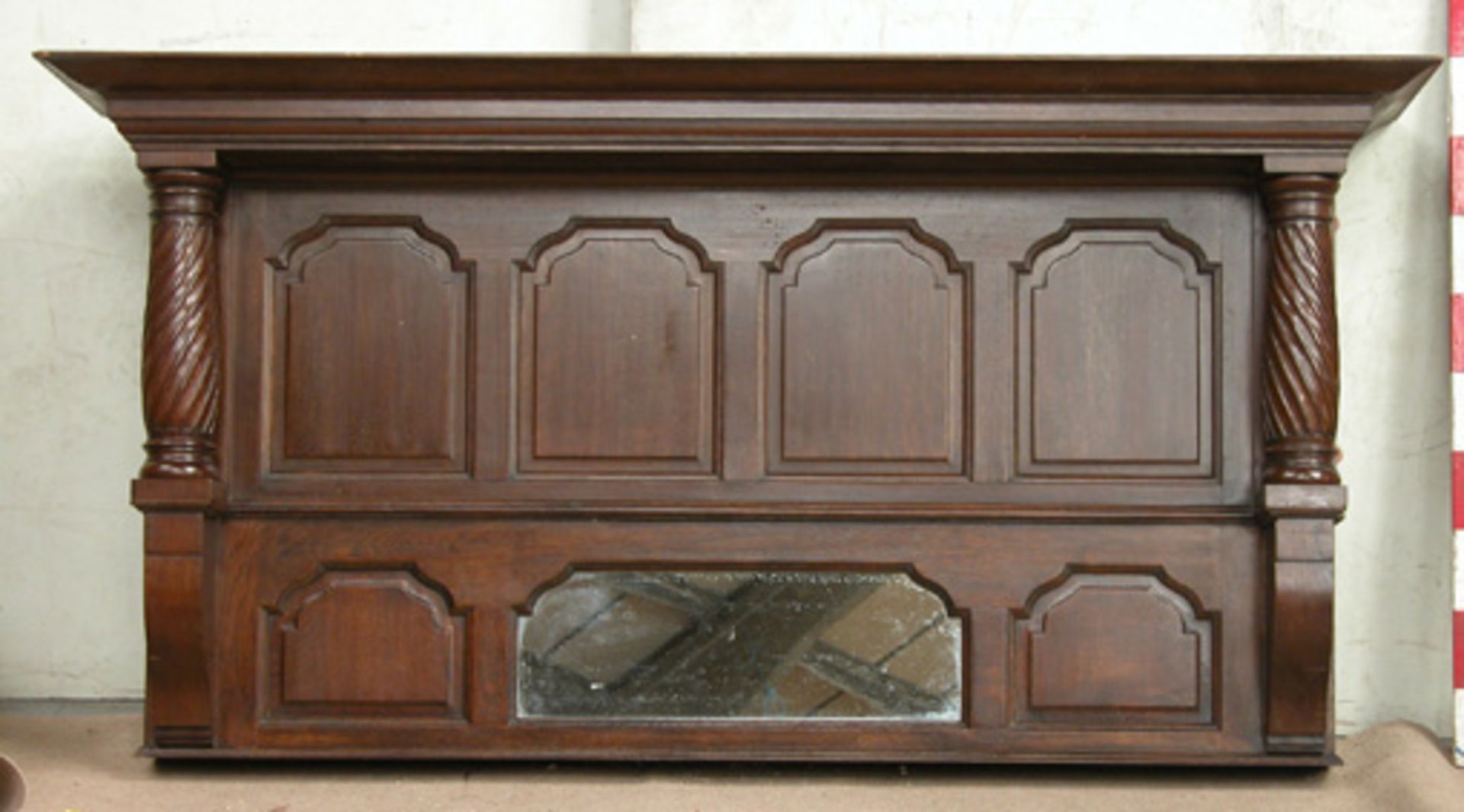 *OAK OVERMANTLE BY WARING AND GILLOW, MANCHESTER. EARLY 1900S. HEIGHT 845MM (33.25IN) X WIDTH 1675MM