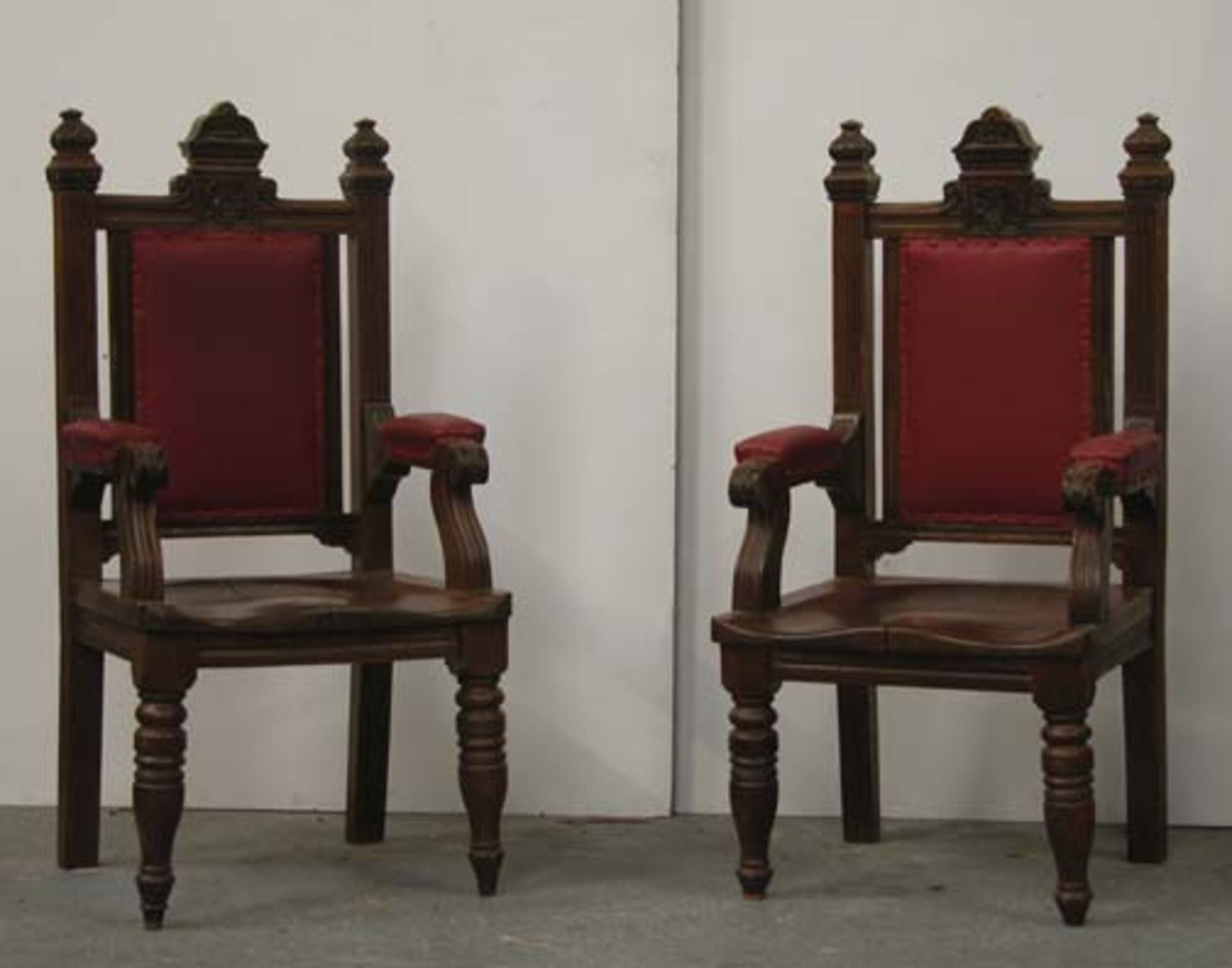 *PAIR OF CARVED OAK CHAIRS, CIRCA 1890. HEIGHT 1315MM (51.8IN) X WIDTH 598MM (23.5IN) X DEPTH