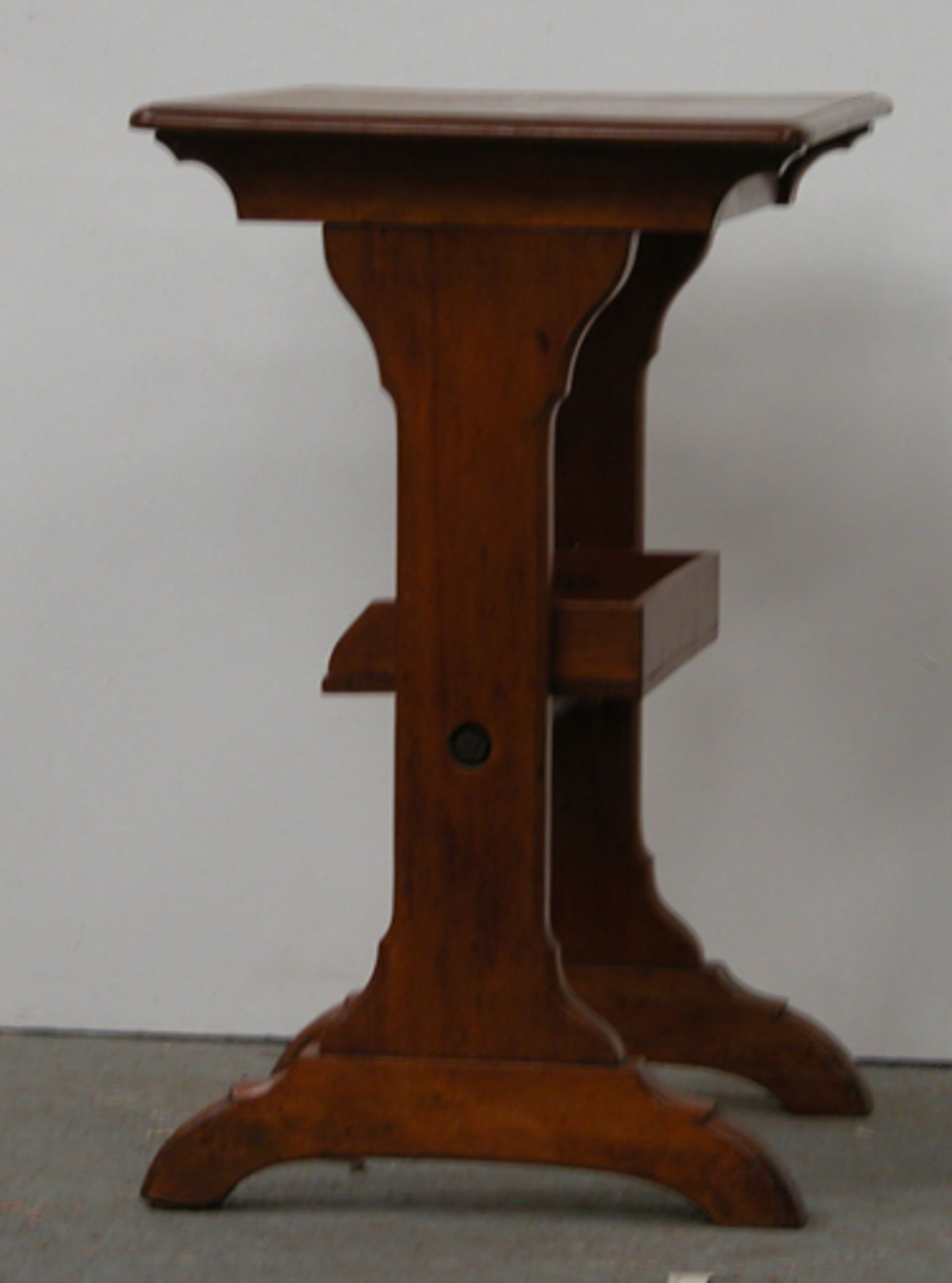 *CREDENCE TABLE, MID 1900'S. HEIGHT 730MM (28.75IN) X WIDTH 605MM (23.25IN) X DEPTH 445MM (17. - Image 2 of 3