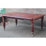 *VICTORIAN MAHOGANY EXTENDING TABLE. HEIGHT 710MM (28IN) X WIDTH 1605MM (63IN) X EXTENDED DEPTH