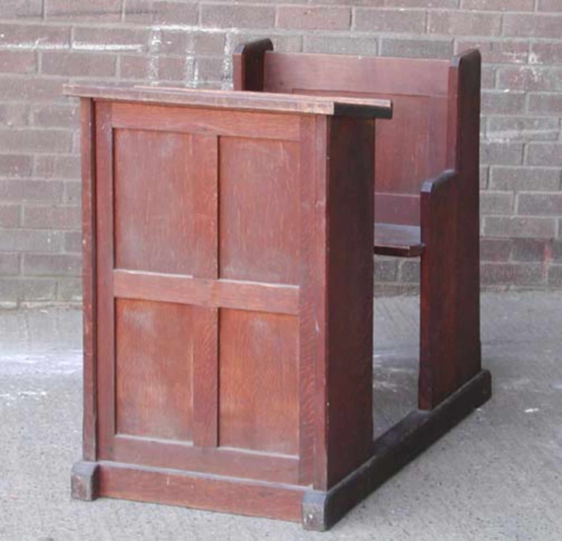 *OAK CLERGY STALL, EARLY 1900'S. HEIGHT 965MM (38IN) X WIDTH 655MM (25.75IN) X DEPTH 1090MM (