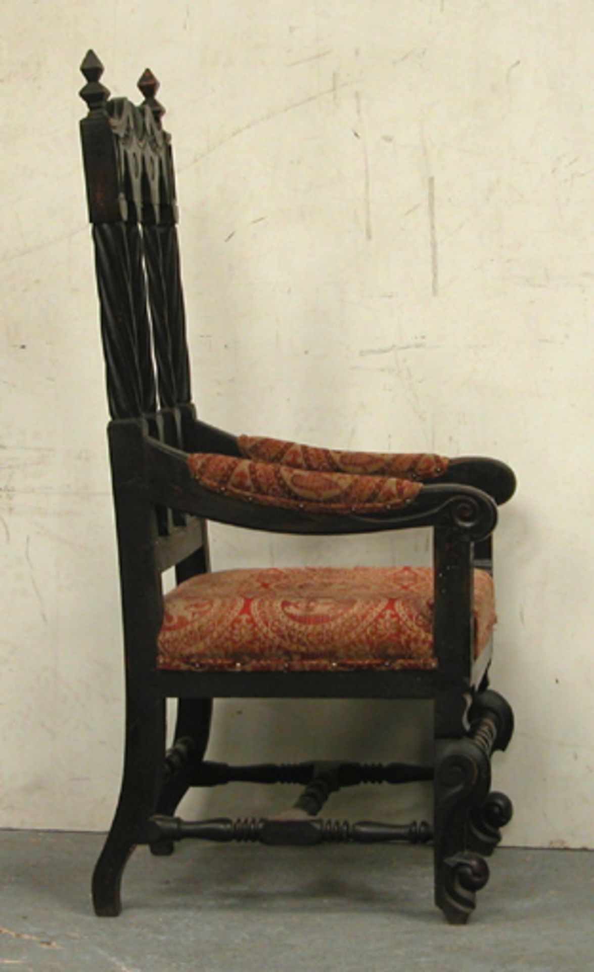 *LARGE CARVED OAK VICTORIAN CHAIR CIRCA 1890. HEIGHT 1370MM (54IN) X WIDTH 630MM (24.75IN) X DEPTH - Image 2 of 6