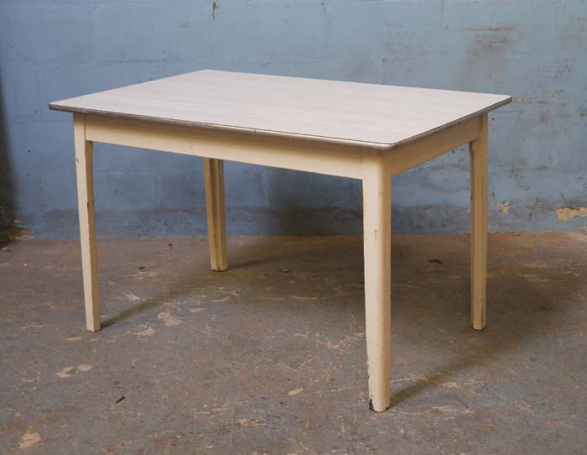 *SIMPLE 1960'S MELAMINE TOPPED TABLE