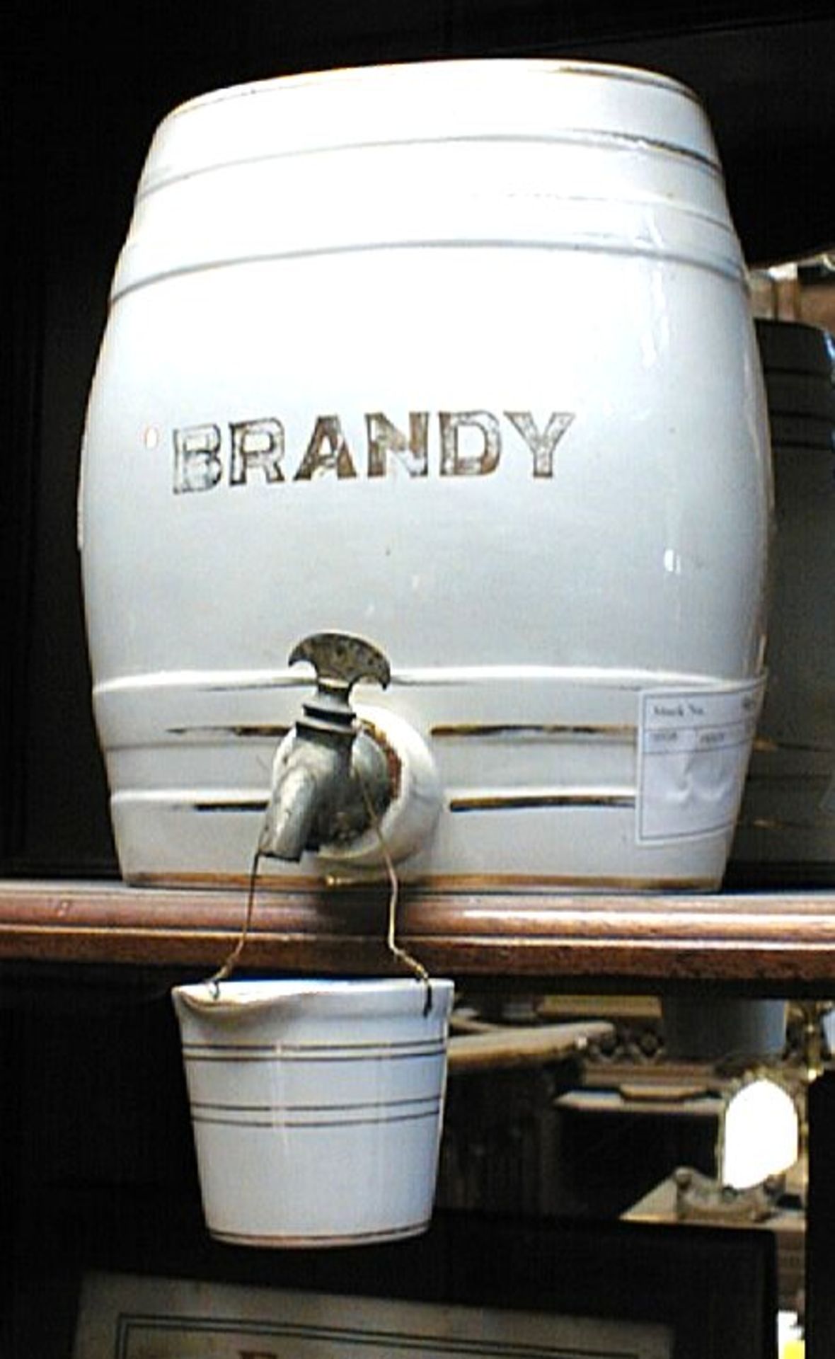 *VICTORIAN WHITE CERAMIC 'BRANDY' BARREL WITH DRIP PAN (NO LID), EARLY 1900S. 275MM (10.8IN) HIGH