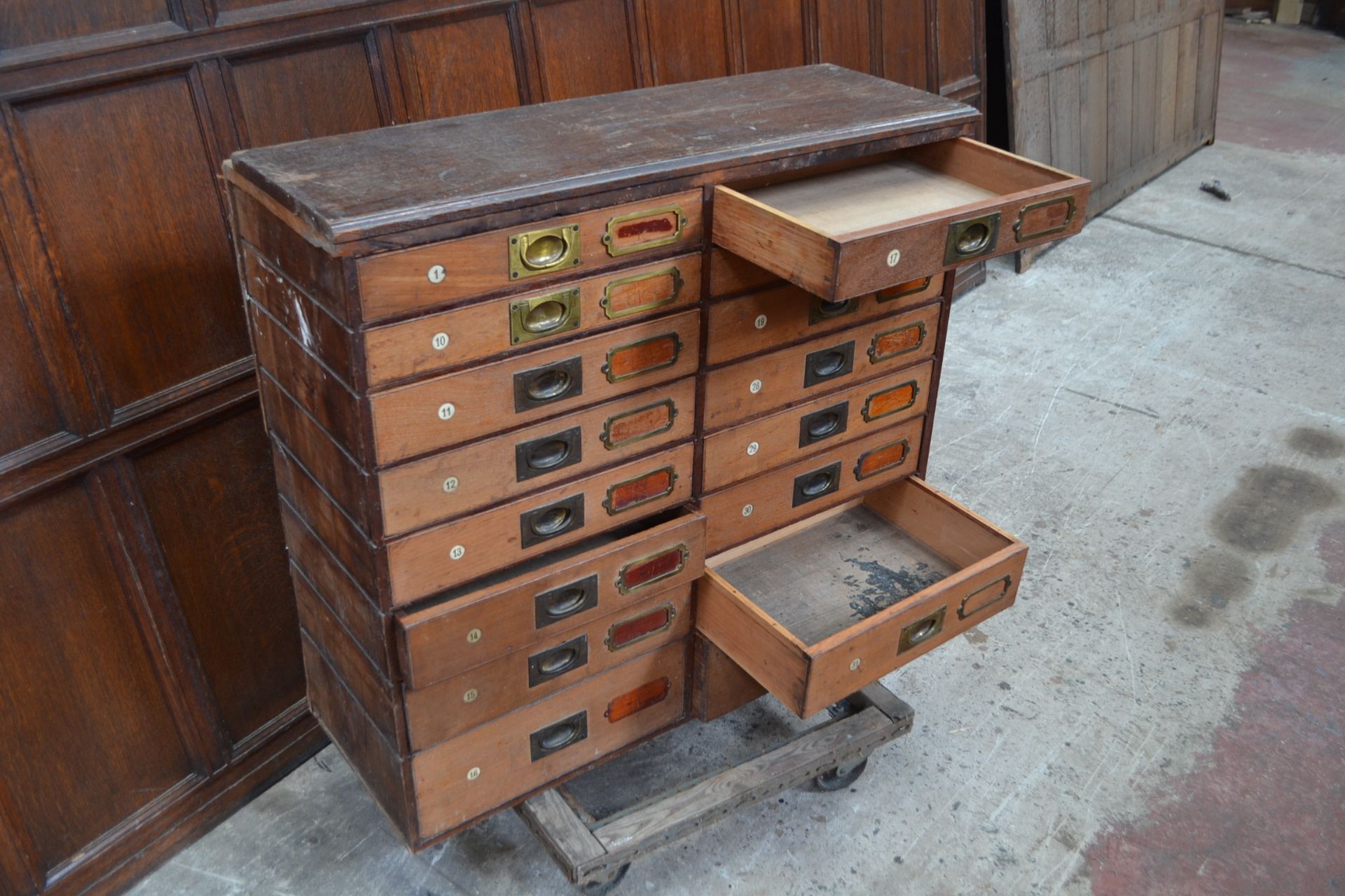 BANK OF HABERDASHERY DRAWERS - Bild 3 aus 3